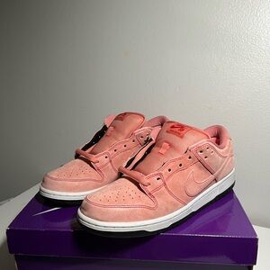 Nike Dunk SB Low “Pink Pig”
